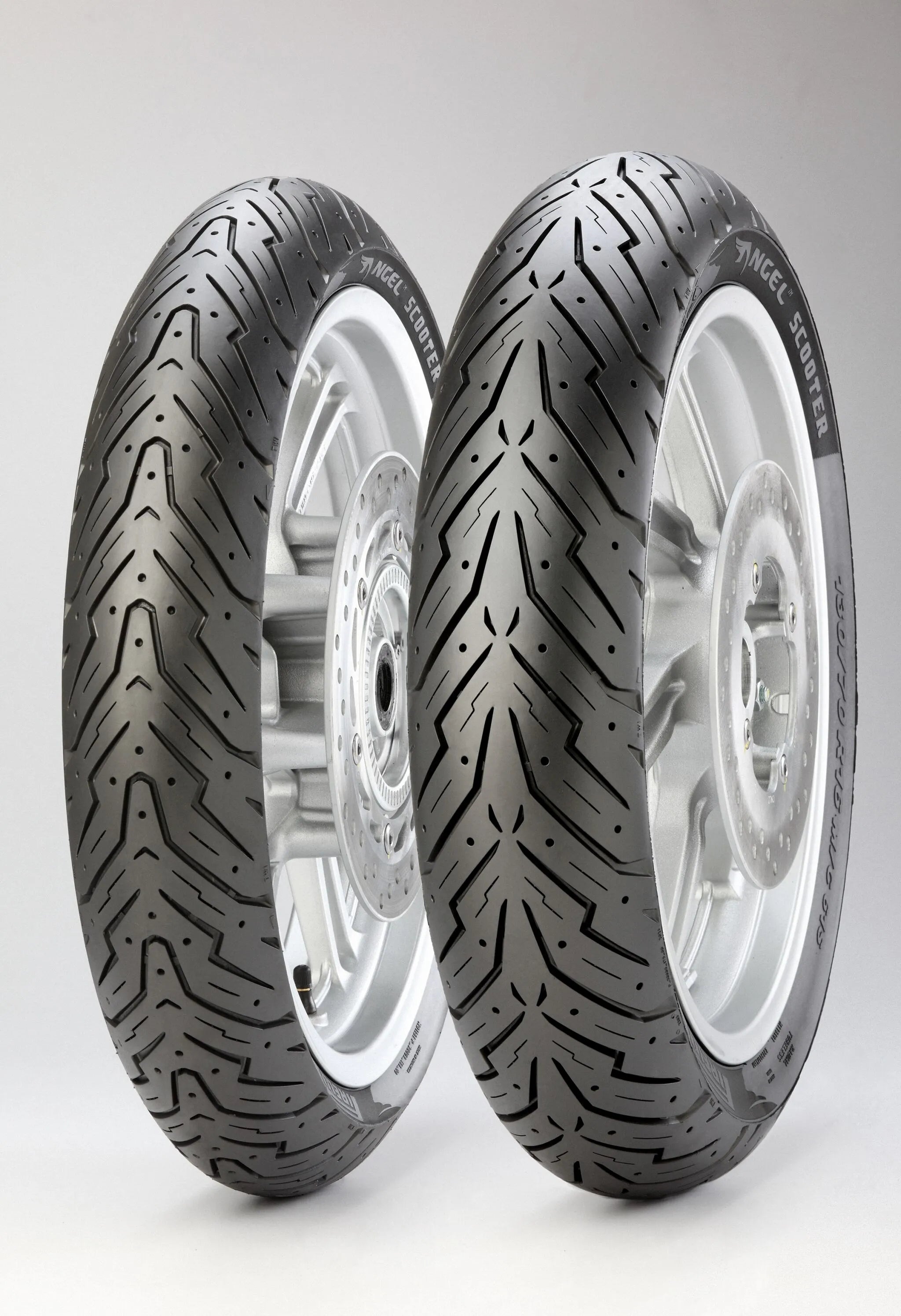 Pirelli Angel Scooter Tire 110/70-13