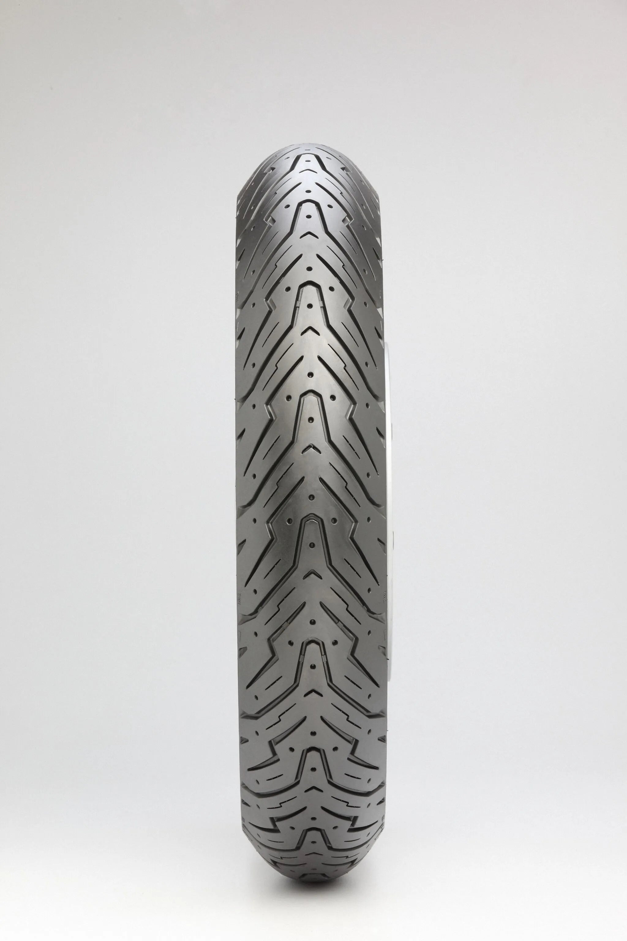Pirelli Angel Scooter Tire 110/70-13 Front