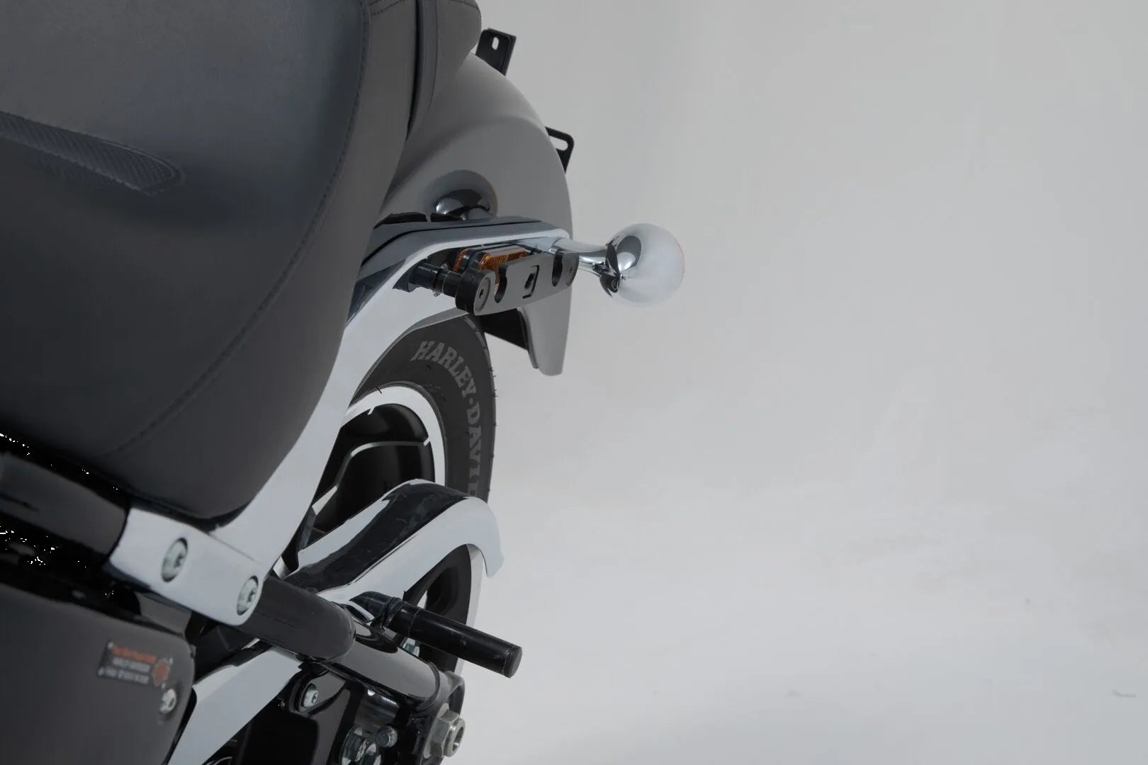 Sw-motech Slh Side Carrier For Harley-davidson