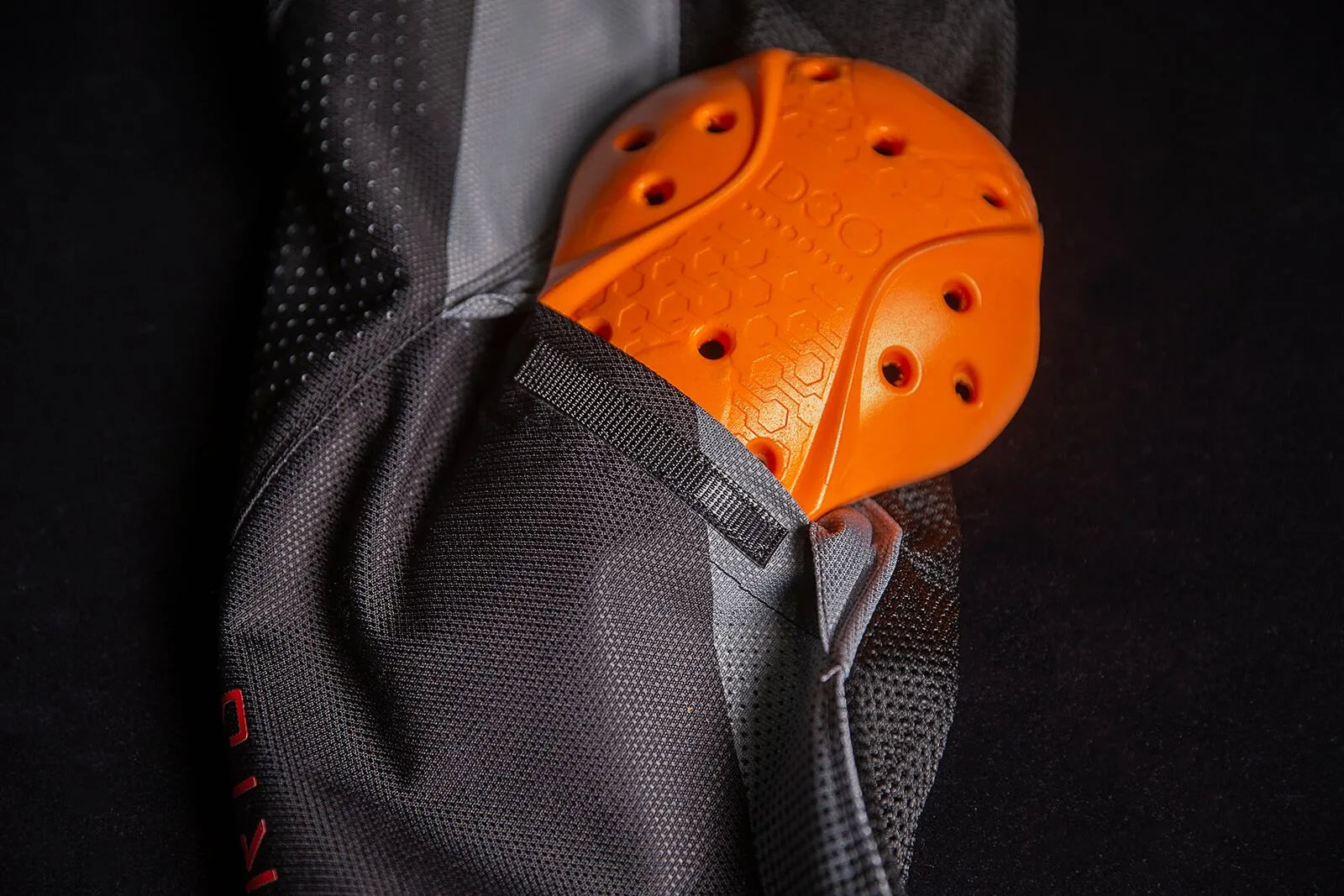 Icon Hooligan Ultrabolt Jacket - Black/Gray/Red