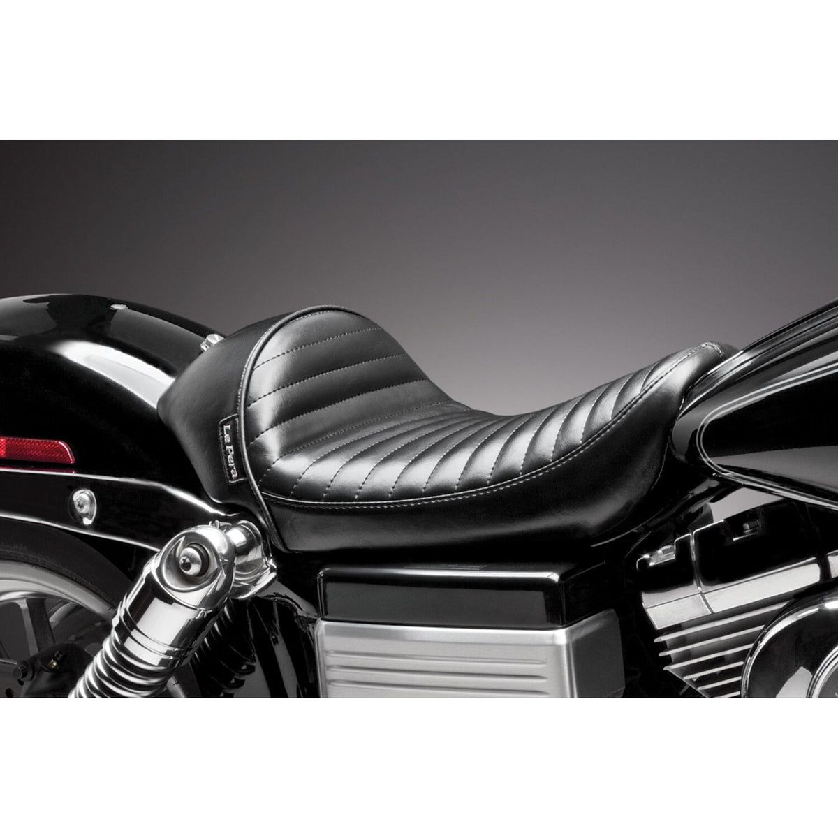 LePera Stubs Cafe solo seat - Black pleated