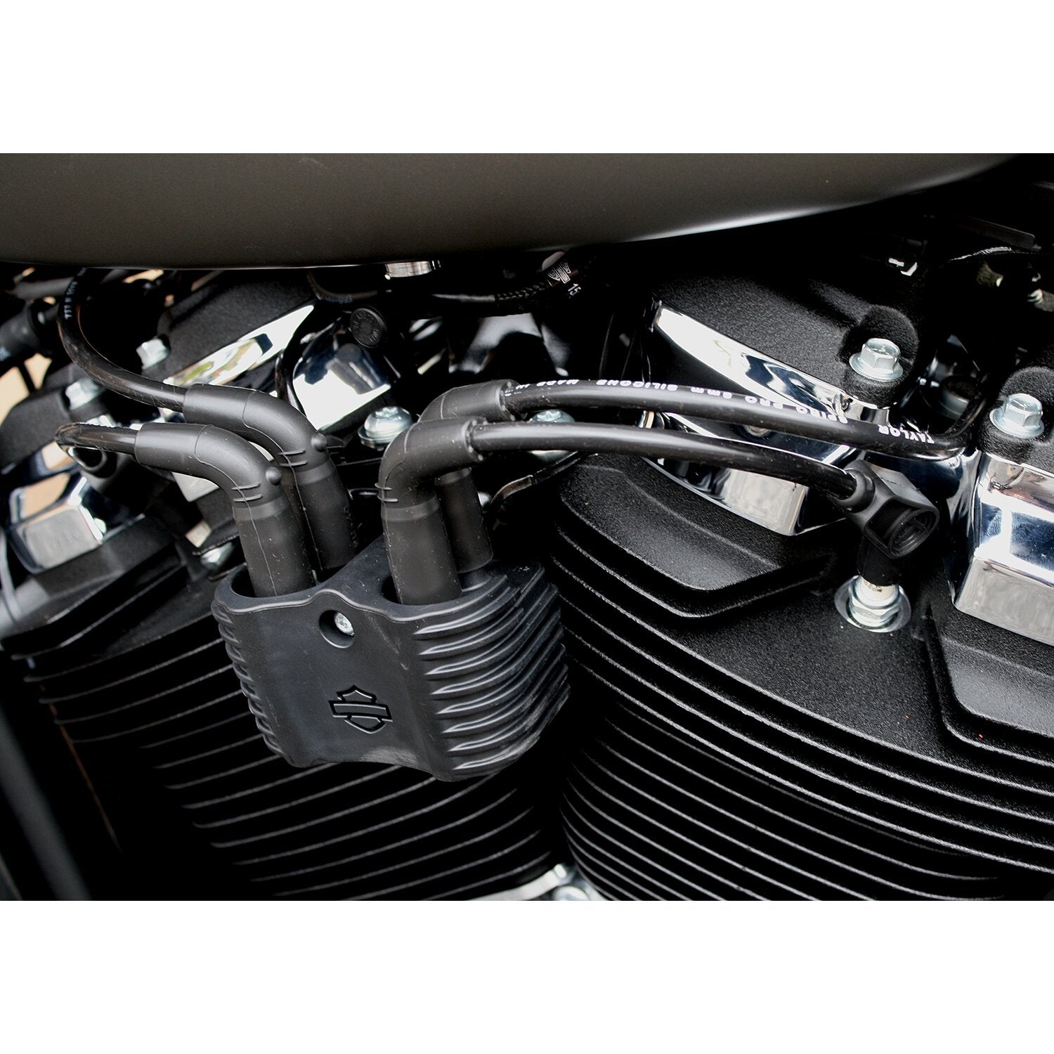 Taylor 8mm Pro Wire spark plug wire set - Black