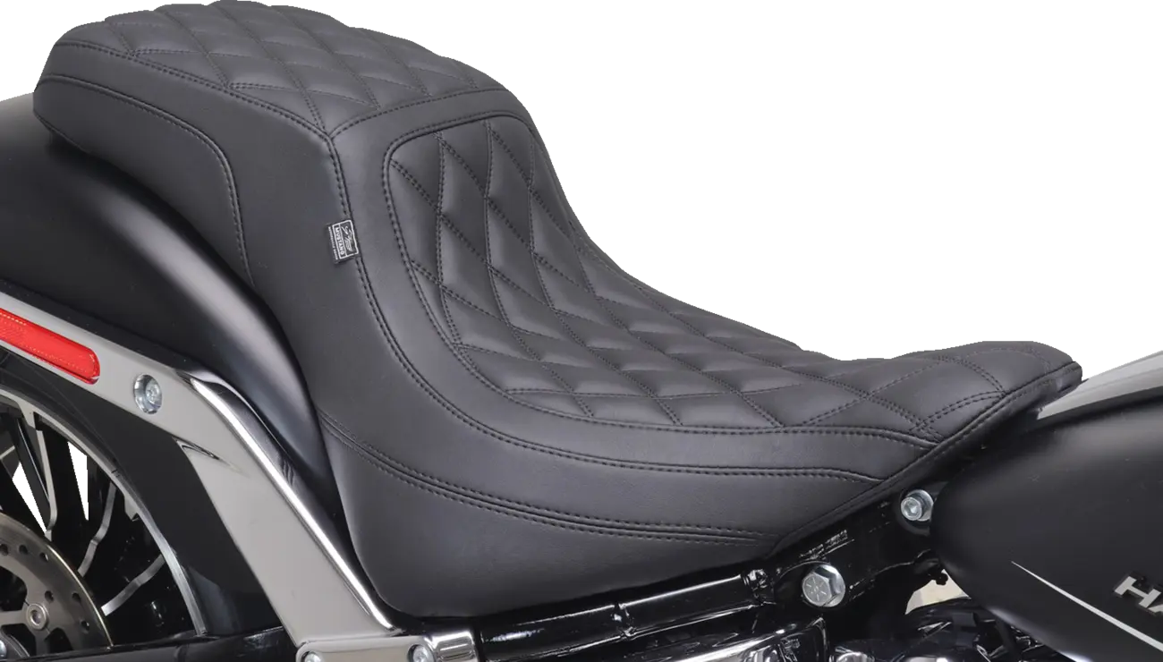 2-Up Mustang Squareback Seat - For Harley Davidson
