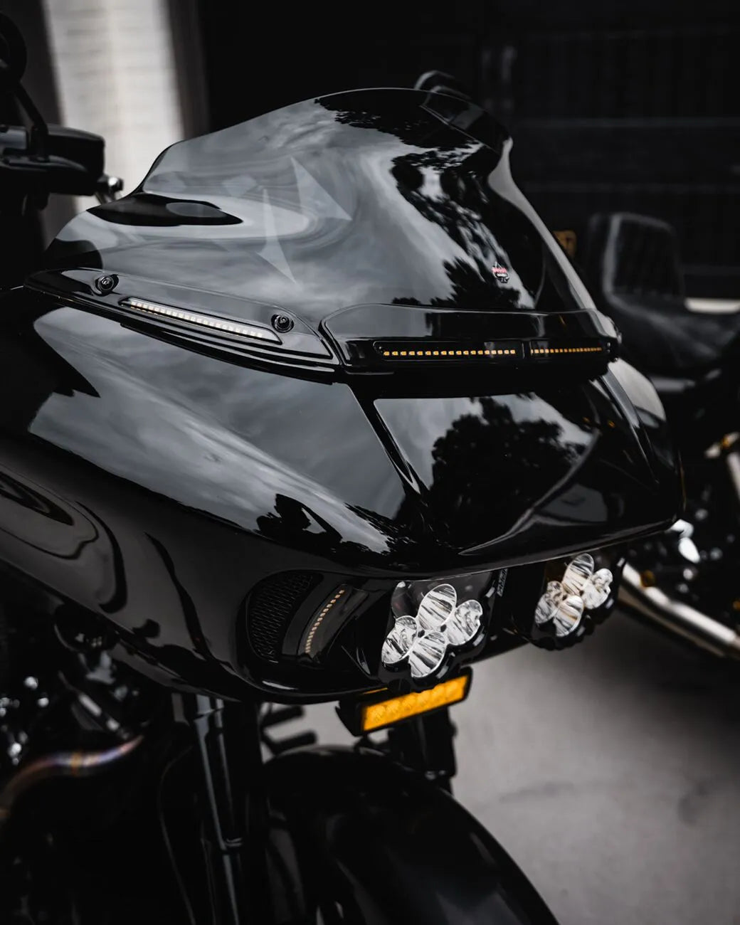 Custom Dynamics Genesis 4 Led Road Glide Windshield Trim