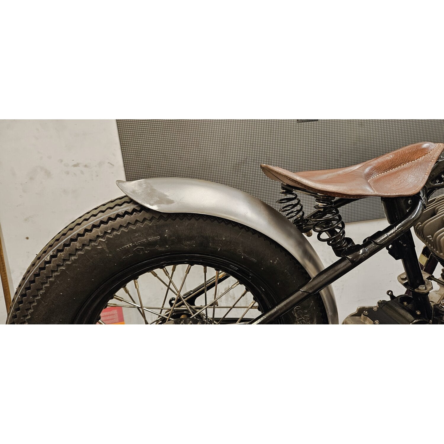 Penz rear Ducktail fender - 167mm wide / 340mm radius