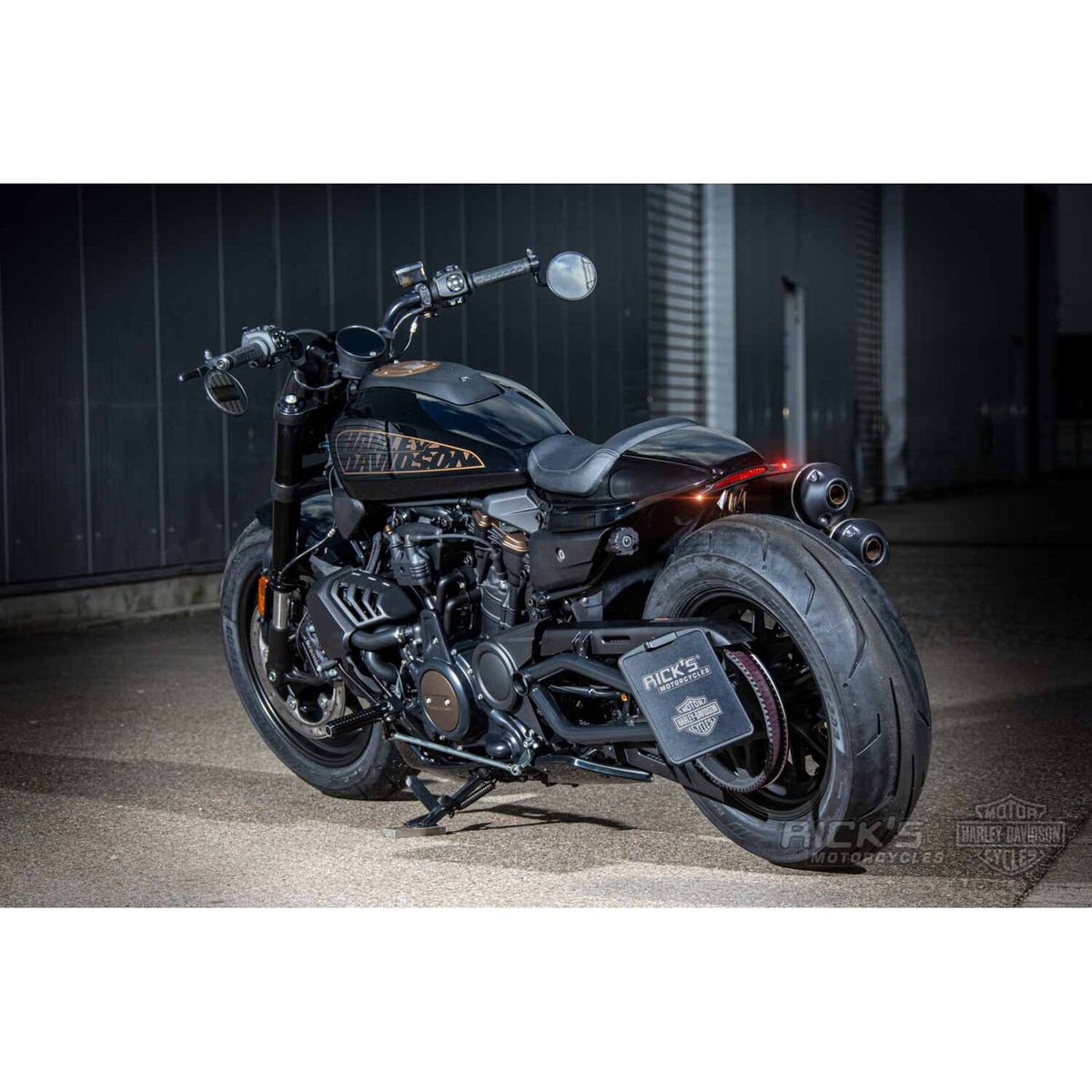 Rick's Motorcycles turn signal bracket kit Atto rear - Black