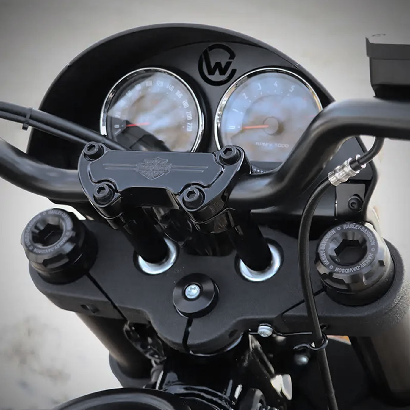Cult-Werk Speedometer Offset Kit Low Rider S – Gauges & Dashes