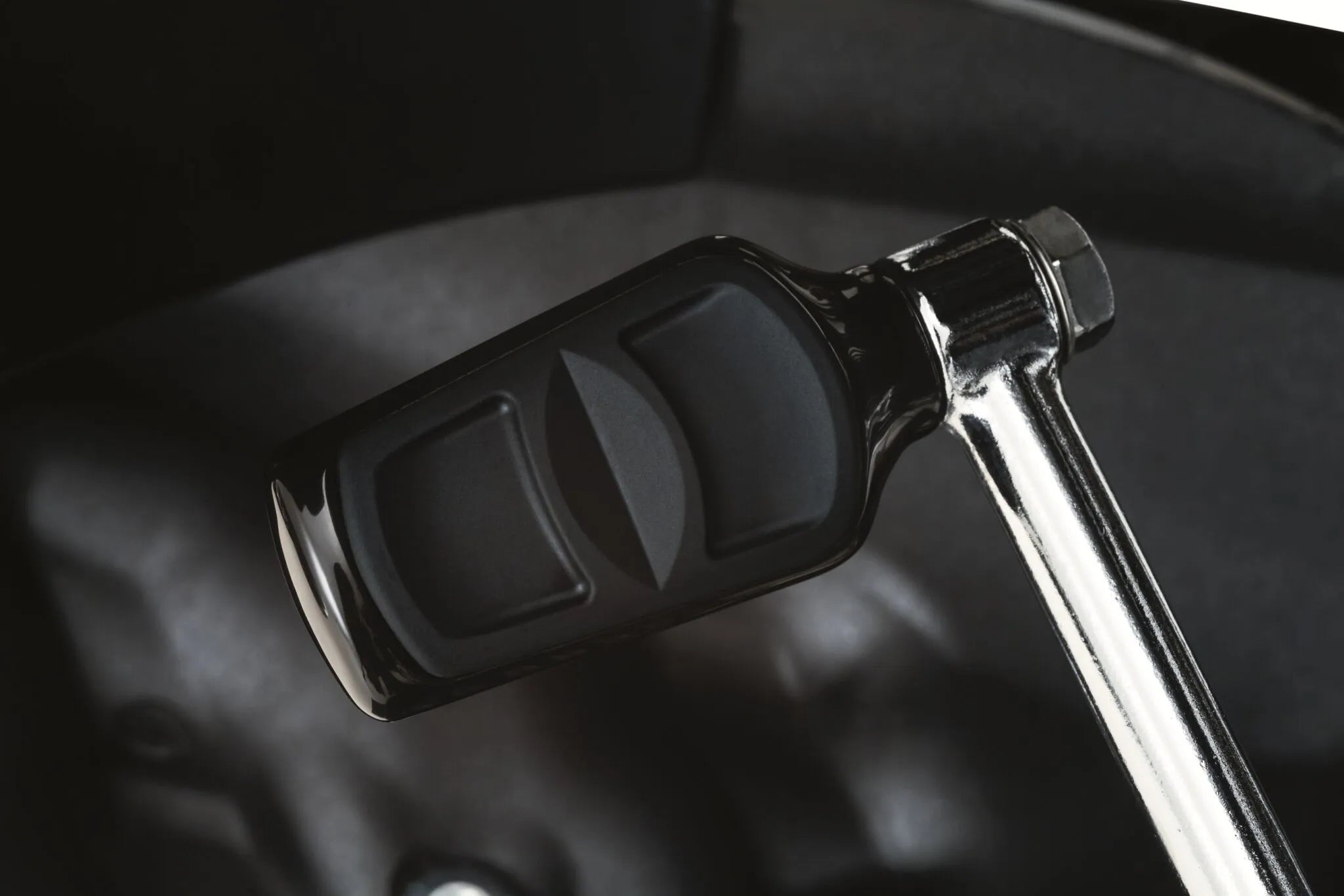 Kuryakyn Kinetic Shift Peg - Black
