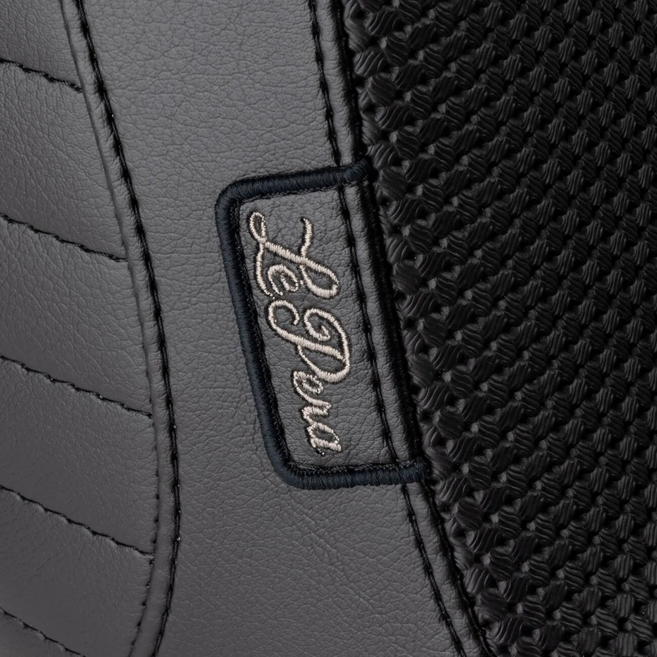 Le Pera Tailwhip Up Front Seat - For Harley Davidson