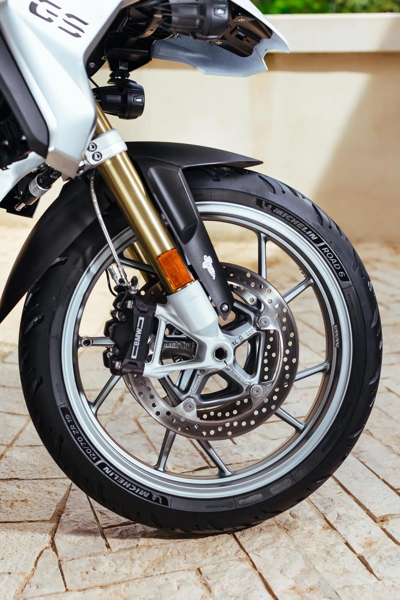 Michelin Road 6 Tire 110/70zr17 Front
