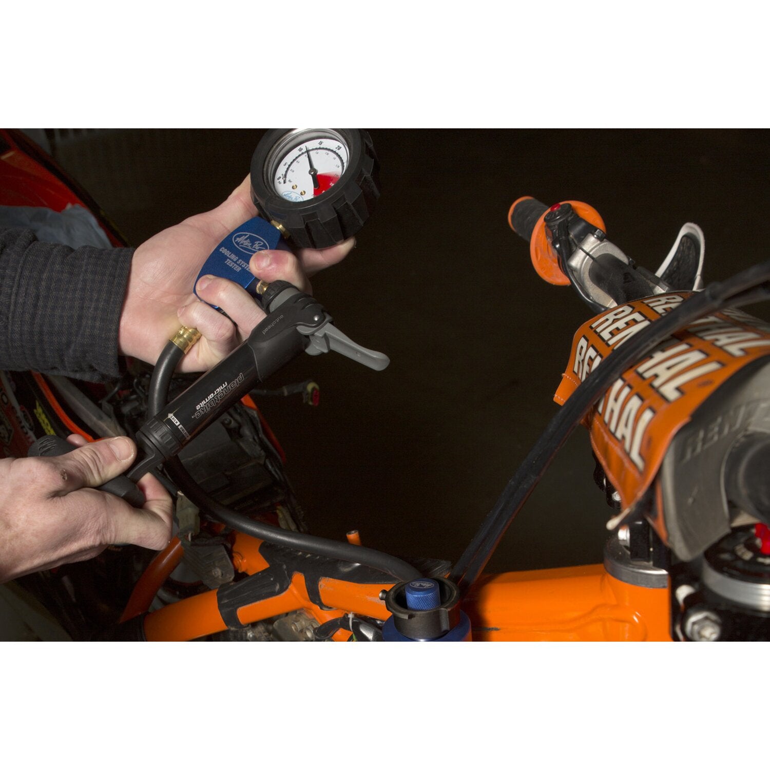 Motion Pro cooling system test tool - Type B