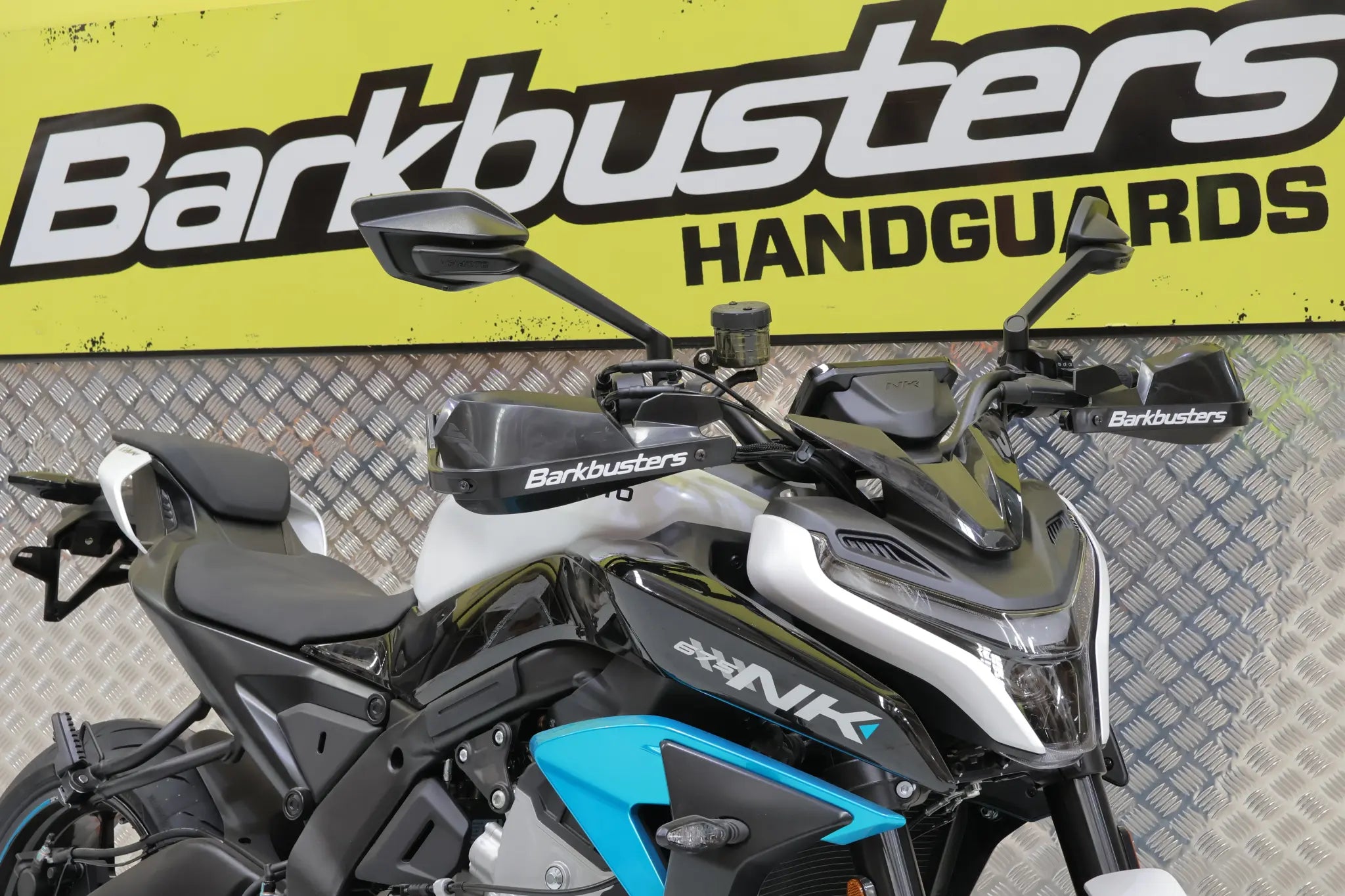 BARKBUSTERS Handguard Hardware Kit for CFMoto 675 NK