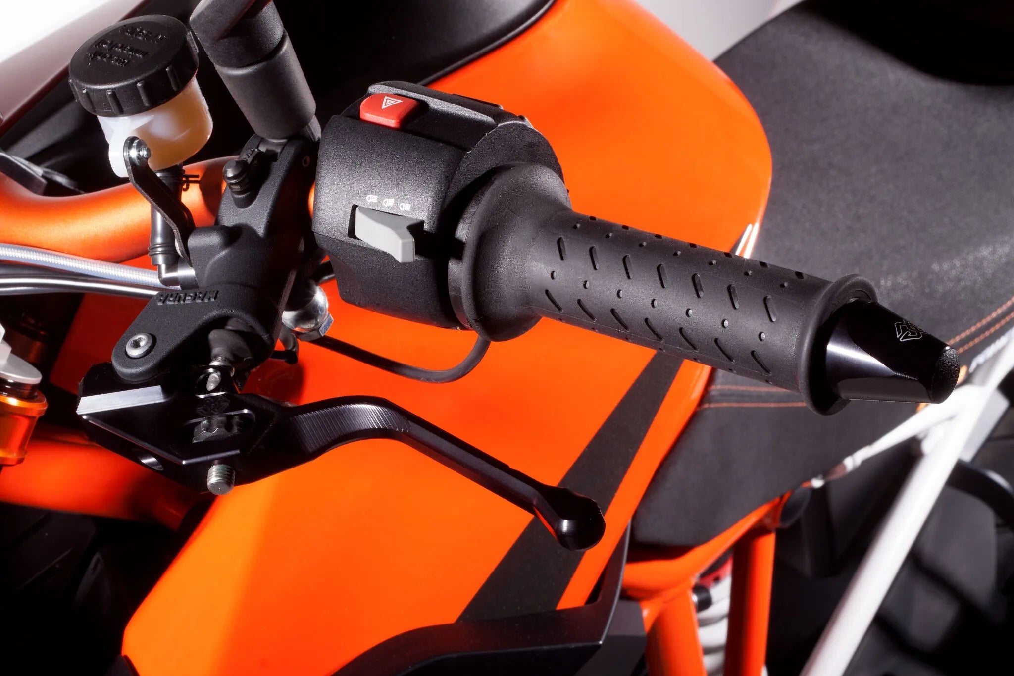 Gilles Tooling Hand Clutch Lever - Black Aluminum