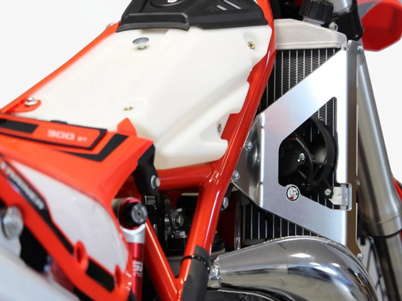 Axp Racing Aluminum Radiator Braces