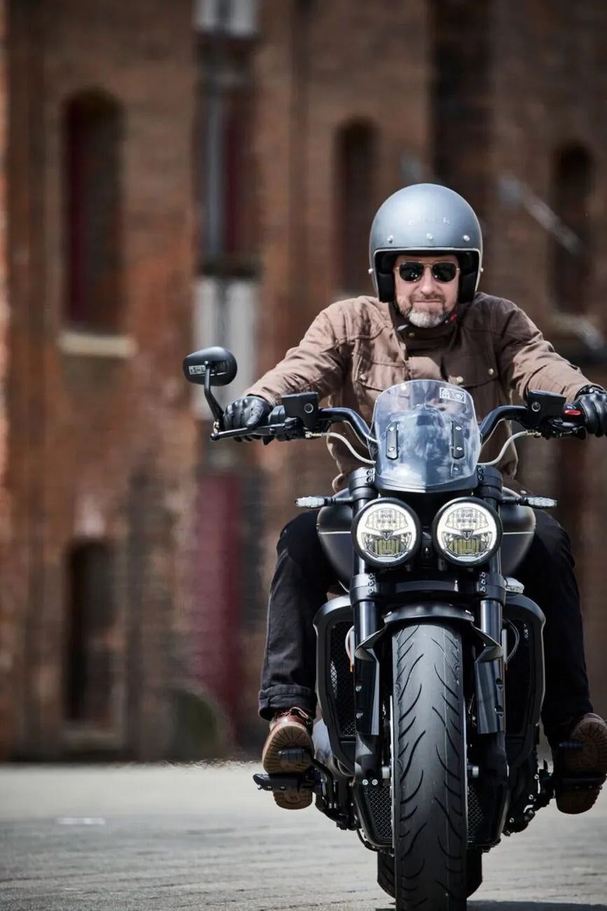 Avon Cobra Chrome Av92 Reinforced Tire 200/30r23 Rear