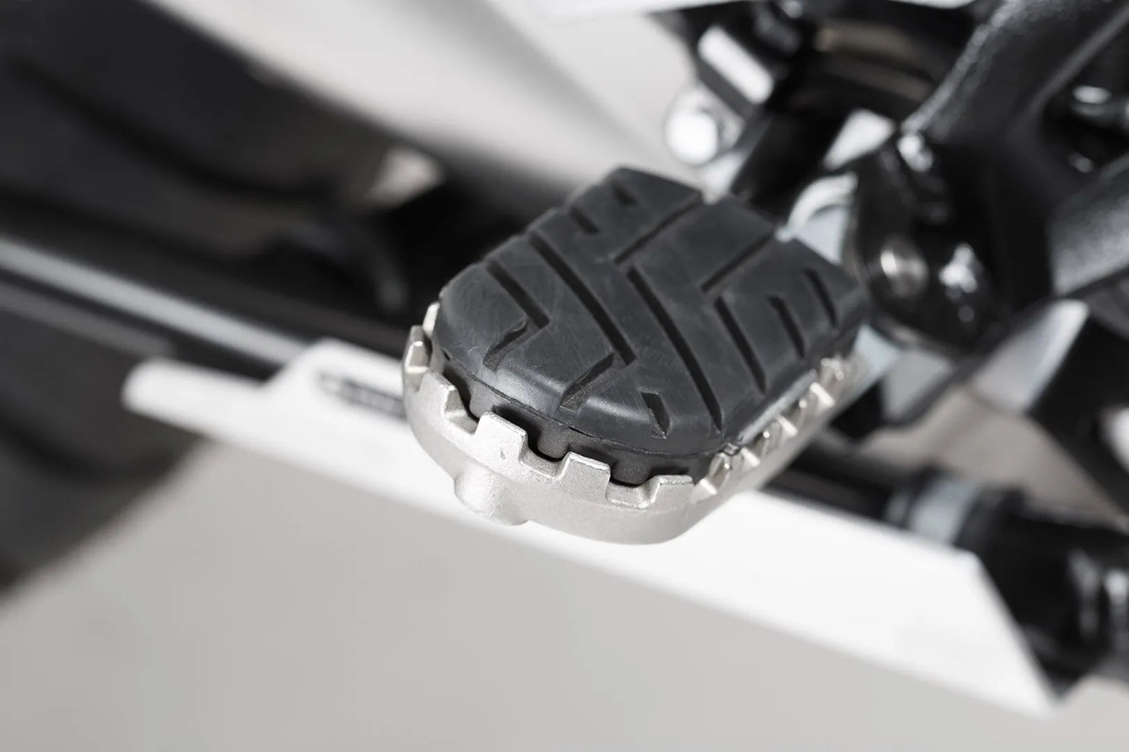 Sw-motech Ion Footrest Kit - Adjustable Comfort