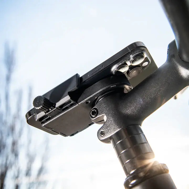 SP CONNECT E-Cap Universal Charging Phone Clamp