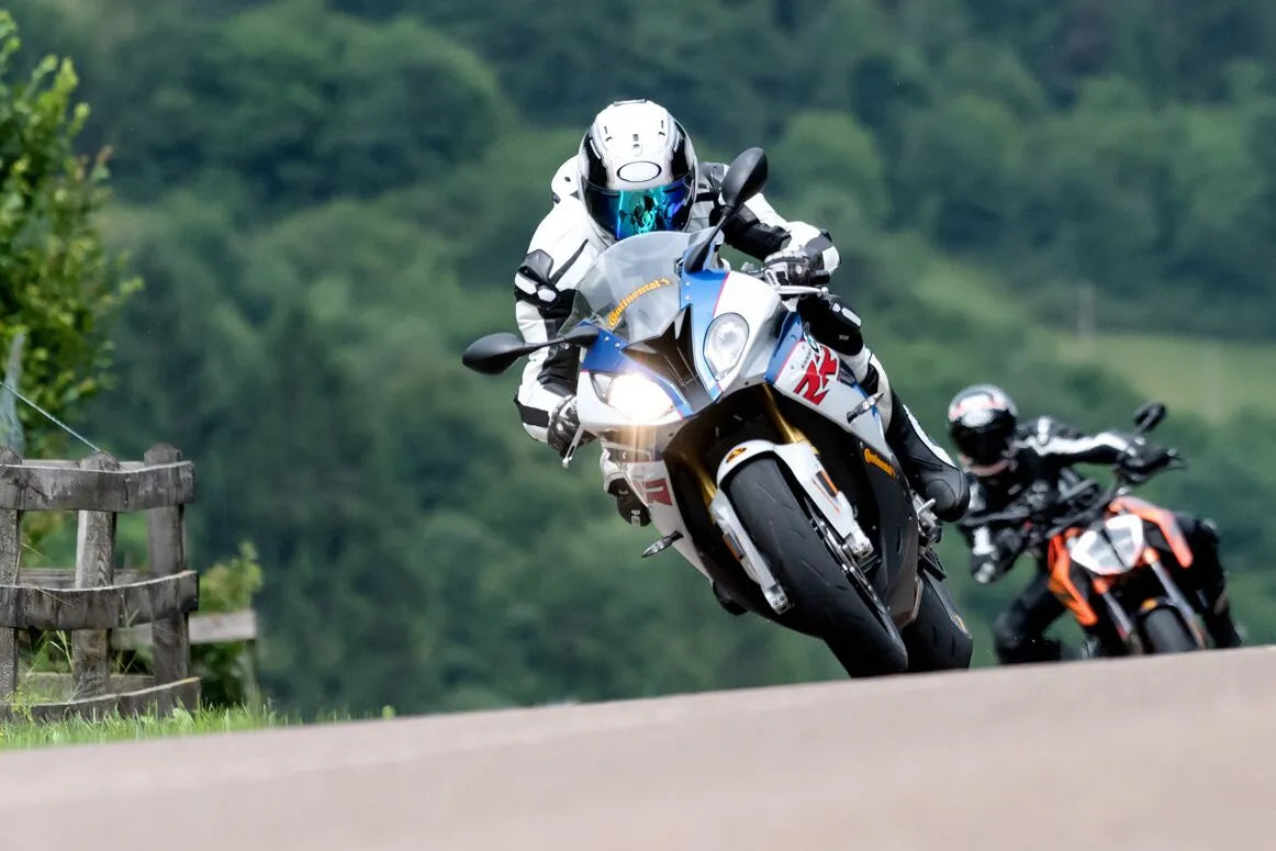 Continental Contiraceattack 2 Street Tire 120/70zr17