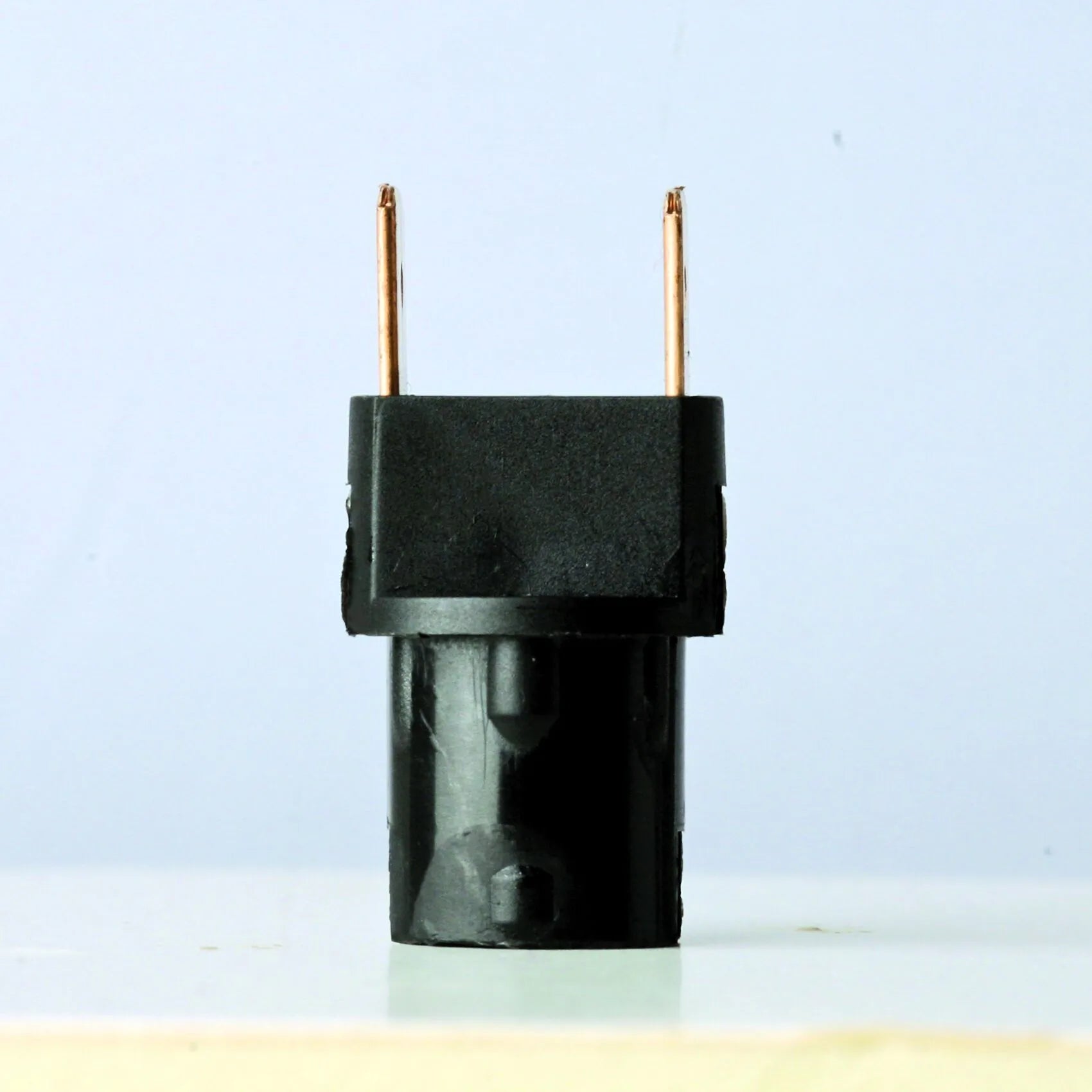 Flosser Glass Wedge Bulb Socket