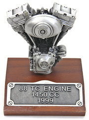 V-Twin Scale 1:8 Model Engines – Helmets