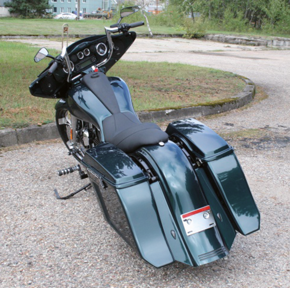Tommy & Sons "flow" Stretched Rear Fender – Fender & Struts